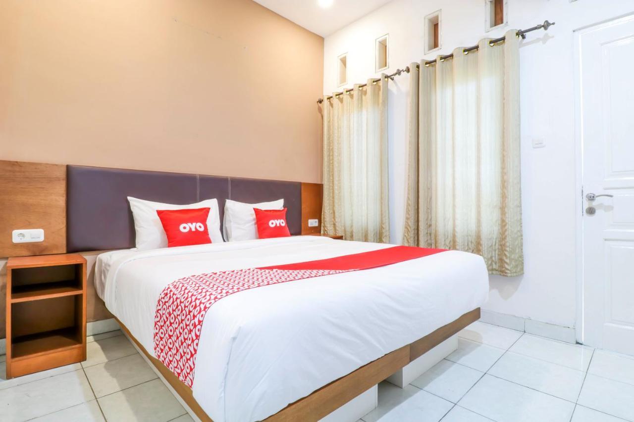 Oyo 1486 Tantular Residence Denpasa Buitenkant foto